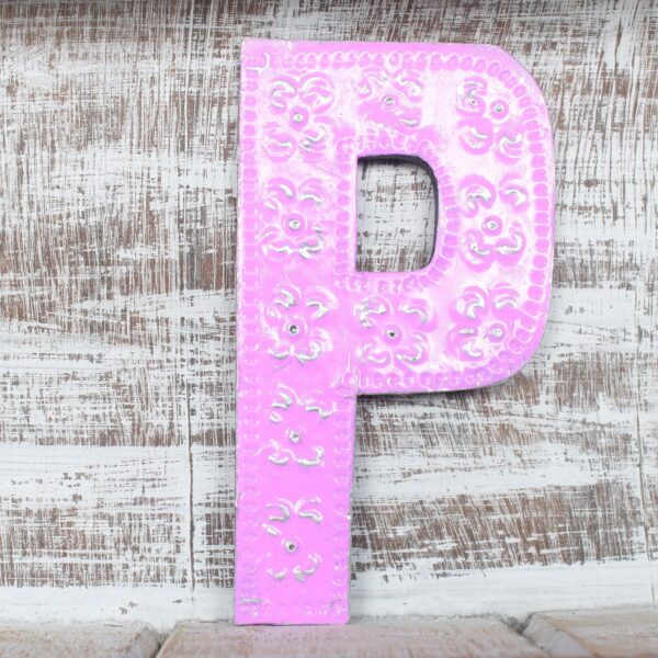 bG9jYWw6Ly9tZWRpYS85SC9BRS82MFIzMEMxRzZHVDNBRTlILzFkMzdmMzQ2LmpwZWc Litere Multicolore "P" - 15cm