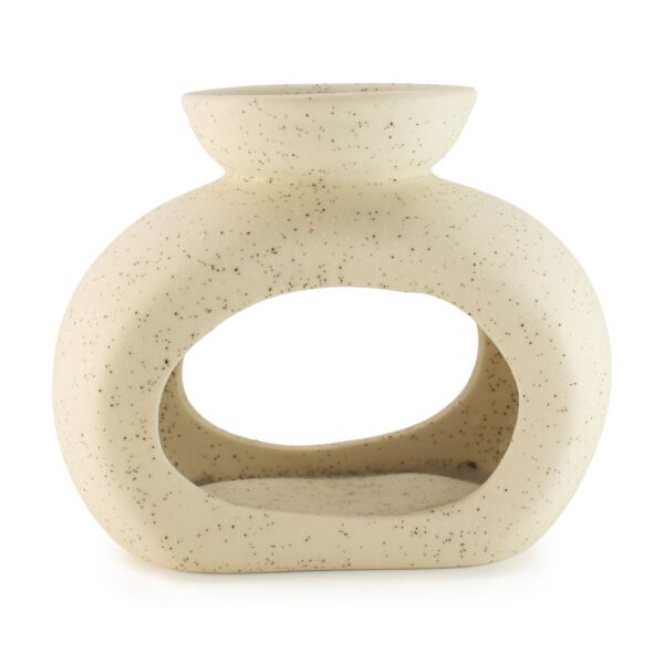 bG9jYWw6Ly9tZWRpYS85Si9FRS82MFIzMEMxSjY4U0tFRTlKL2ExN2FjZWQxLmpwZw Arzător ceramic Zen pentru ulei - pietricică ovală - crem cu pete albe