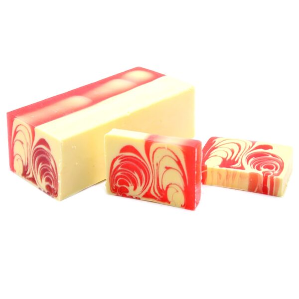 Săpun Artizanal 1,2kg - Căpșuni