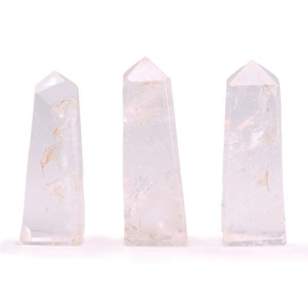 bG9jYWw6Ly9tZWRpYS85Ui9DRS82MFIzMEMxSDc0VzNDRTlSL2FhZjI4OTc1LmpwZWc Obelisc din Piatră Prețioasă aprox. 5 cm – Cuarț Transparent
