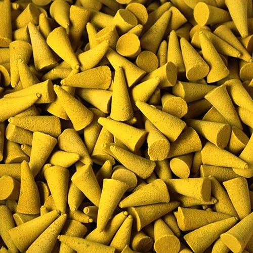 bG9jYWw6Ly9tZWRpYS85Ui9HRS82MFIzMEMxRzZDV0tHRTlSL2I3NTE1NmI4LmpwZWc Conuri parfumate indiene Citronella - 850 buc.