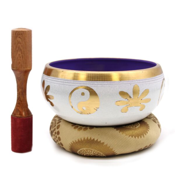 bG9jYWw6Ly9tZWRpYS8xTS8yRS82MFIzMEMxRzZSVksyRTFNLzI1MDgxZjNhLmpwZWc Set Mare de Vase Cântătoare Yin și Yang - Alb/Mov 14cm