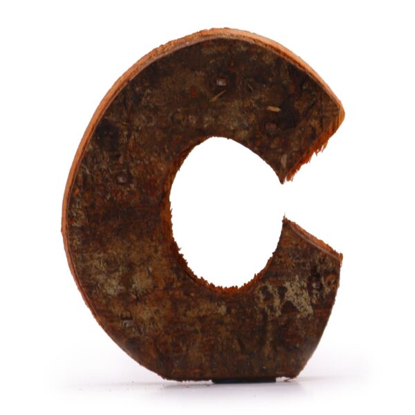 Literă din Scoarță Rustică - "C" - 7cm
