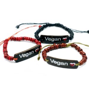 Set de 6 brățări din cocos cu slogan - Vegan