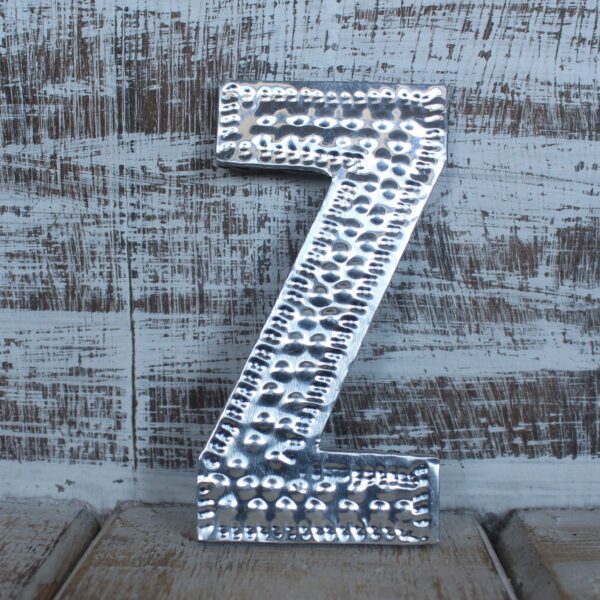 bG9jYWw6Ly9tZWRpYS8xUC84RS82MFIzMEMxRzZHVDM4RTFQLzczYjlmYTkxLmpwZWc Litere Decorative din Aluminiu - Z