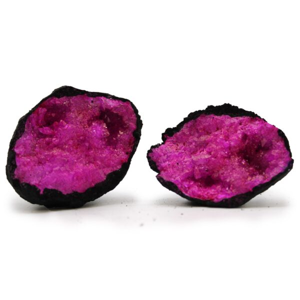 bG9jYWw6Ly9tZWRpYS8xUS9FQy82MFIzMEMxRzZSVEtFQzFRLzViOTE2ZDM0LmpwZWc Geode de Calcit Colorate - Piatră Neagră - Roșu Închis