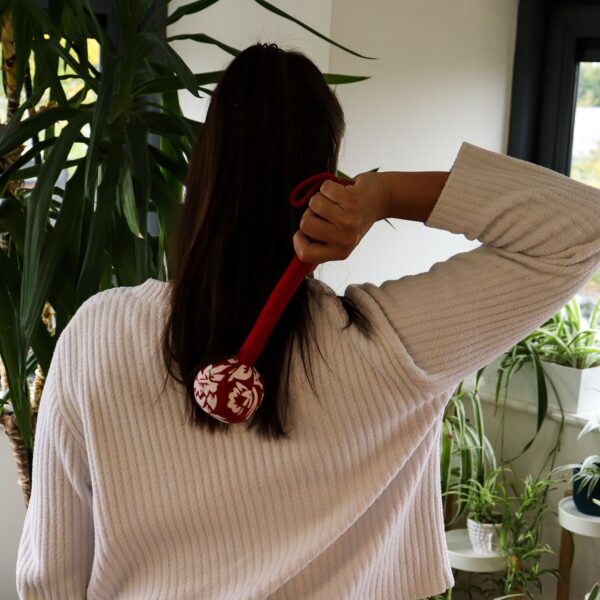 bG9jYWw6Ly9tZWRpYS9IRy80RC82MFIzMEMxSjY0Uks0REhHLzY5OTVkODBlLmpwZw Ciocan de Masaj cu Pelin – Roșu