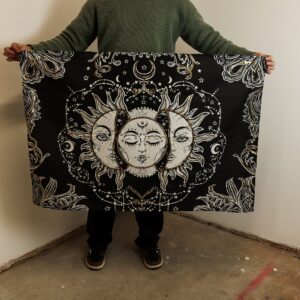 Artă de Perete din Bumbac (70x110cm) – Zeița Soarelui