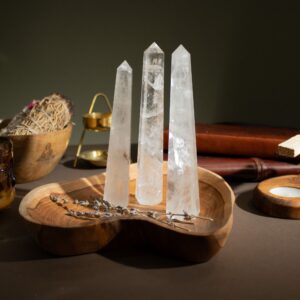 Obelisc din Piatră Prețioasă cu Șase Fețe aprox. 17 cm – Cristal de Rocă