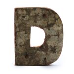 Literă din Scoarță Rustică - "D"  - 7cm