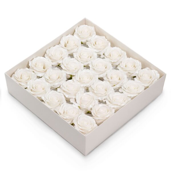 Floare de Săpun Decorativă, 5 Straturi, Finisaj Mătăsos – Alb Clasic Lucios