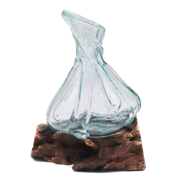 Mini Carafă Elegantă din Sticlă Topită pe Lemn – 24 cm
