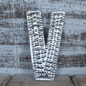 Litere Decorative din Aluminiu - V