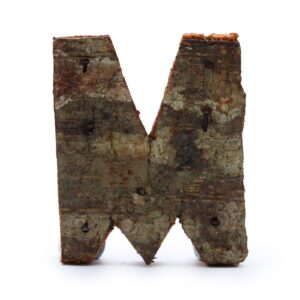Literă din Scoarță Rustică - "M"  - 7cm