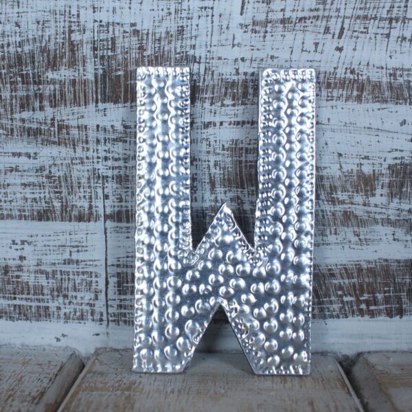 Litere Decorative din Aluminiu- W