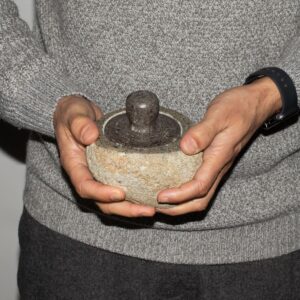 Vas de împământare din Piatră naturală de Râu – Mediu (aprox. 12 × 8 cm)