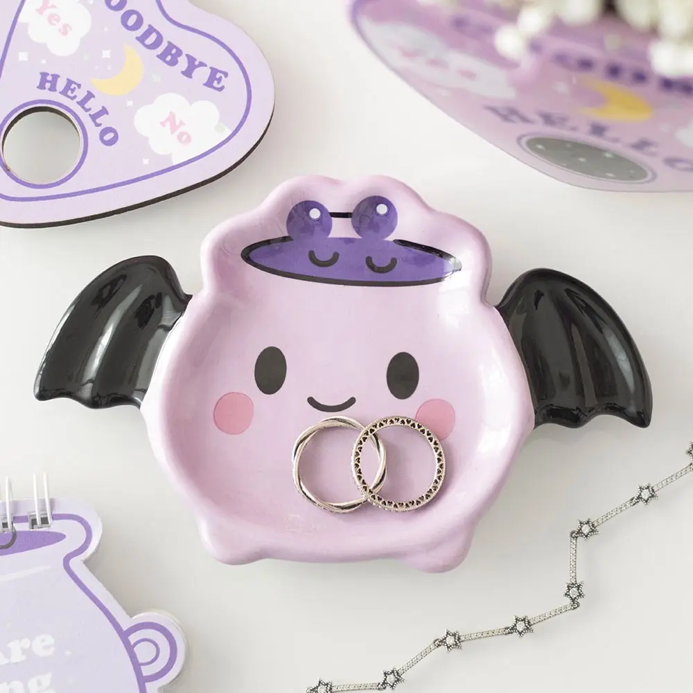 Tavă pentru bijuterii în formă de ceaun-liliac