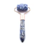 Mini Roller Facial din Sodalit – Pietre Prețioase pentru Îngrijirea Tenului