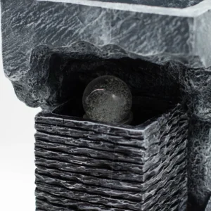 Fântână Arteziană mare – 24×22×48 cm – Glob de Cristal cu Lumină Colorată în Stâncă