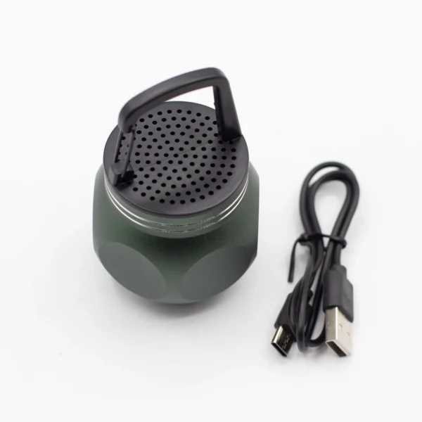 Mini Boxă cu Cârlig pentru Camping – Verde
